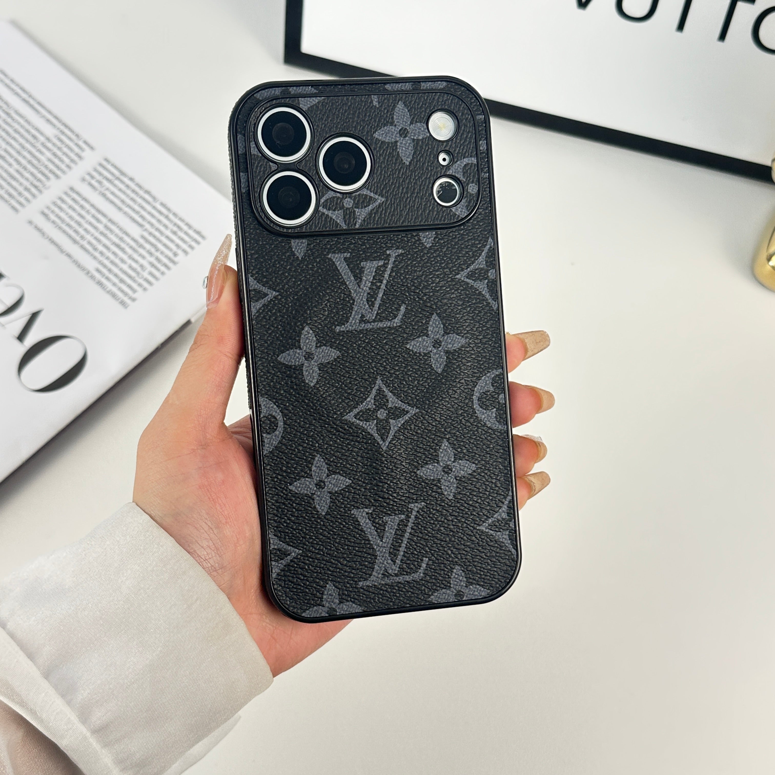 Monogram Premium Magnetic iPhone Case(Compatible With Magsafe)For iPhone 17 Series-RCLV066