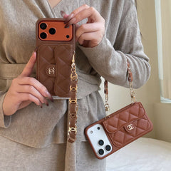Étui iPhone en cuir texturé CC avec portefeuille et dragonne marron pour iPhone 17 Series-RCCC161