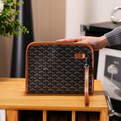 Pochette-bracelet de luxe à motifs — Sac à main de créateur zippé avec dragonne amovible