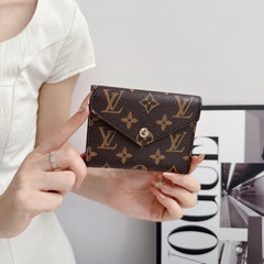 Elegant Black Card Wallet
