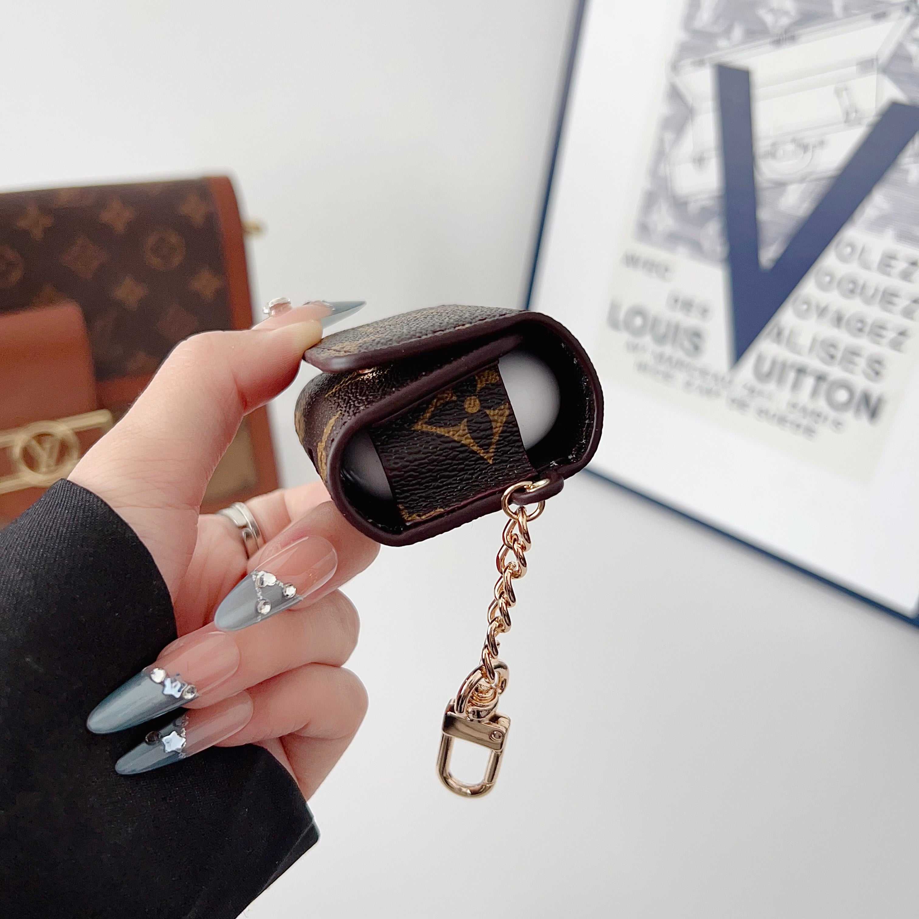 High-quality Monogram AirPods Cases Big Printing-RCLV124