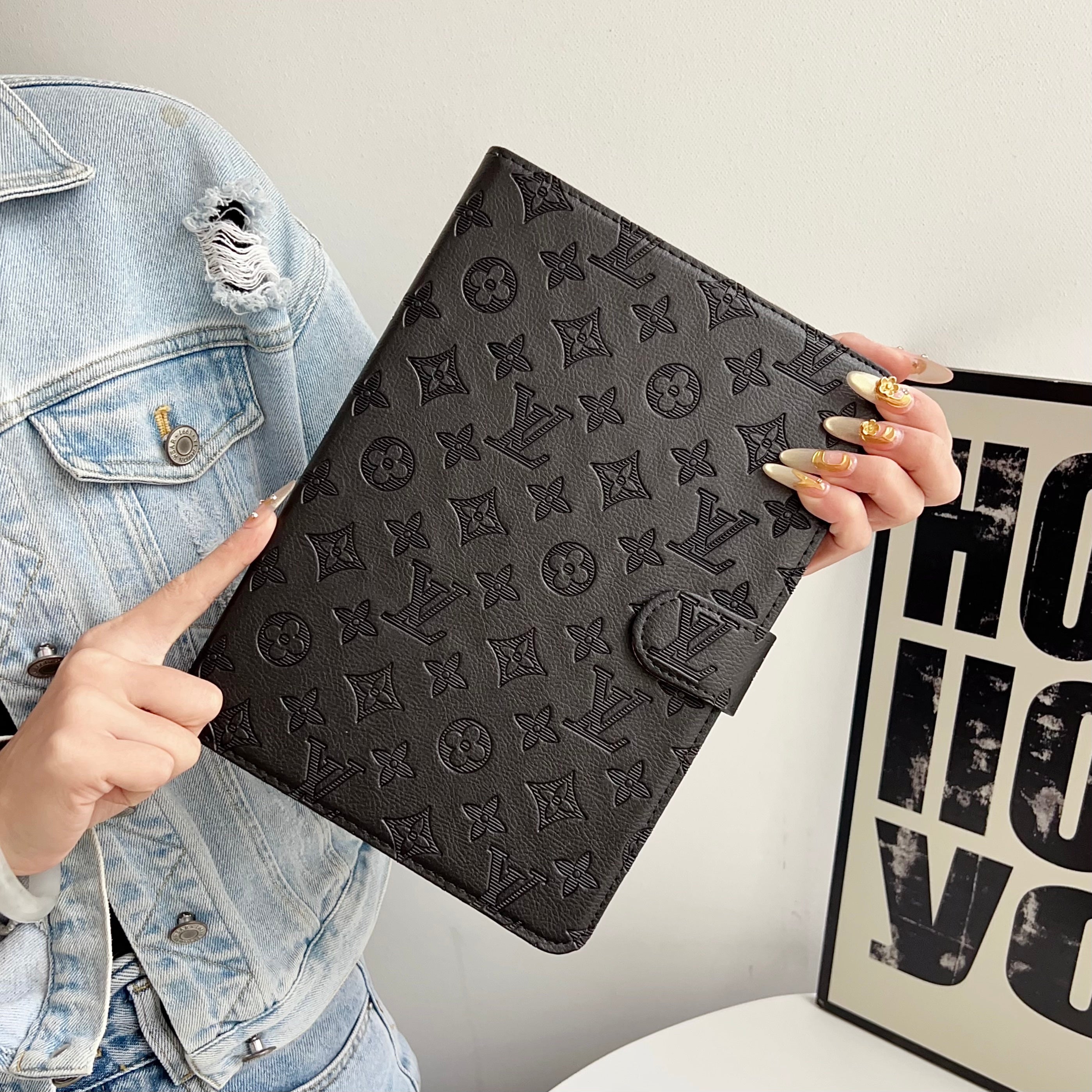 High-quality Monogram  iPad Case Black Printing-RCLV116 - Runycase