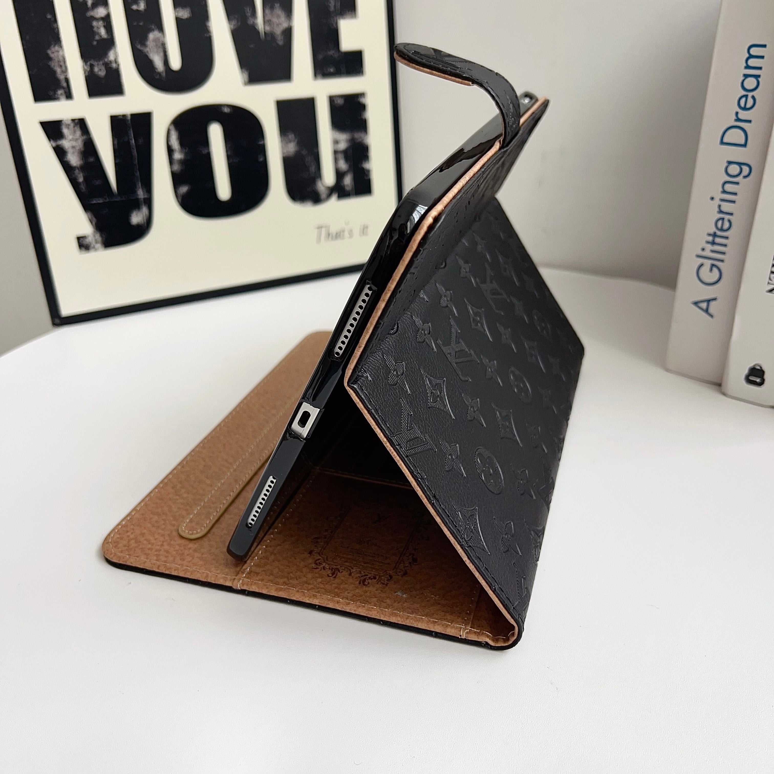 High-quality Monogram  iPad Case Black Printing-RCLV116 - Runycase