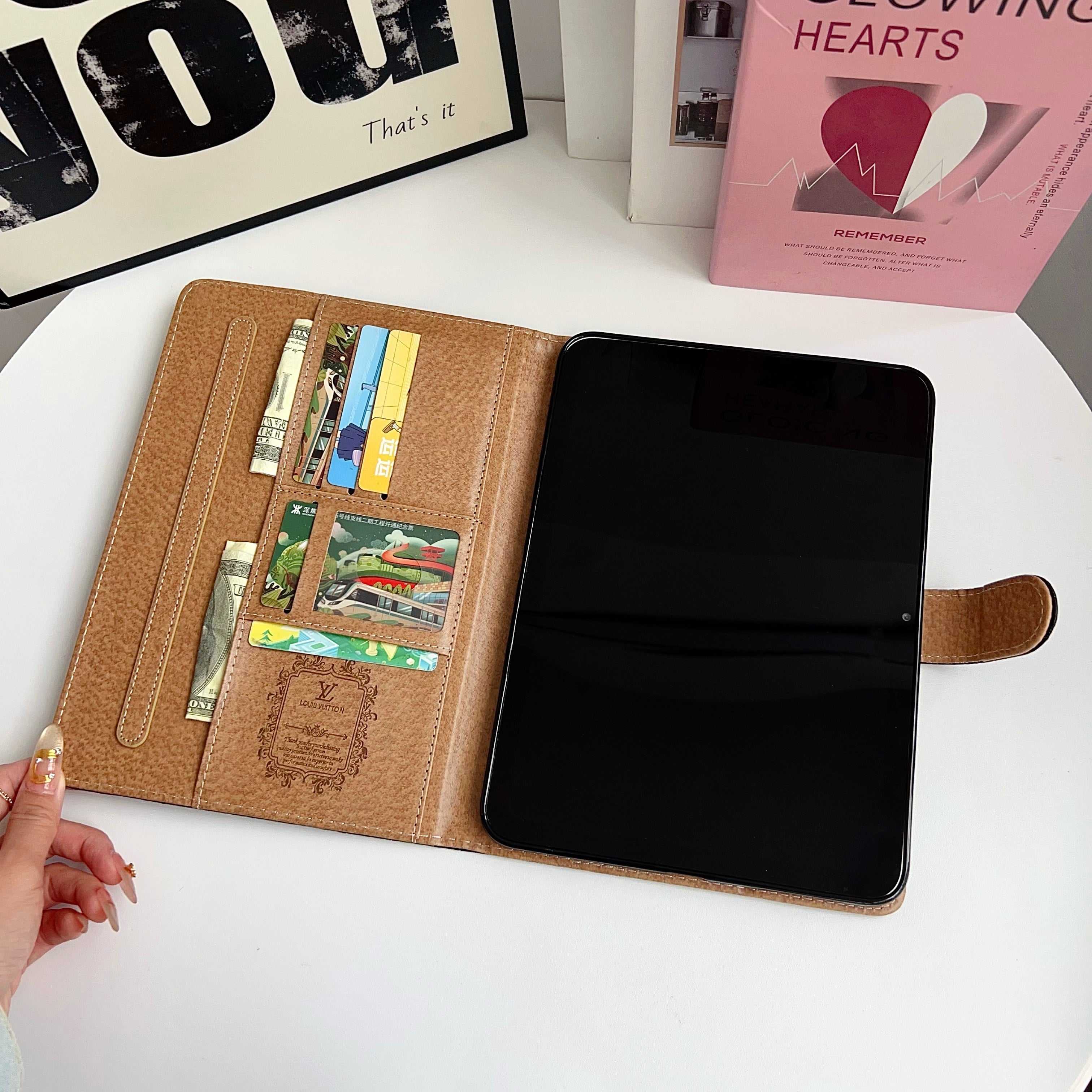High-quality Monogram  iPad Case Black Printing-RCLV116 - Runycase
