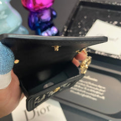 Étuis AirPods Classic Leather CD Noir-RCCD132