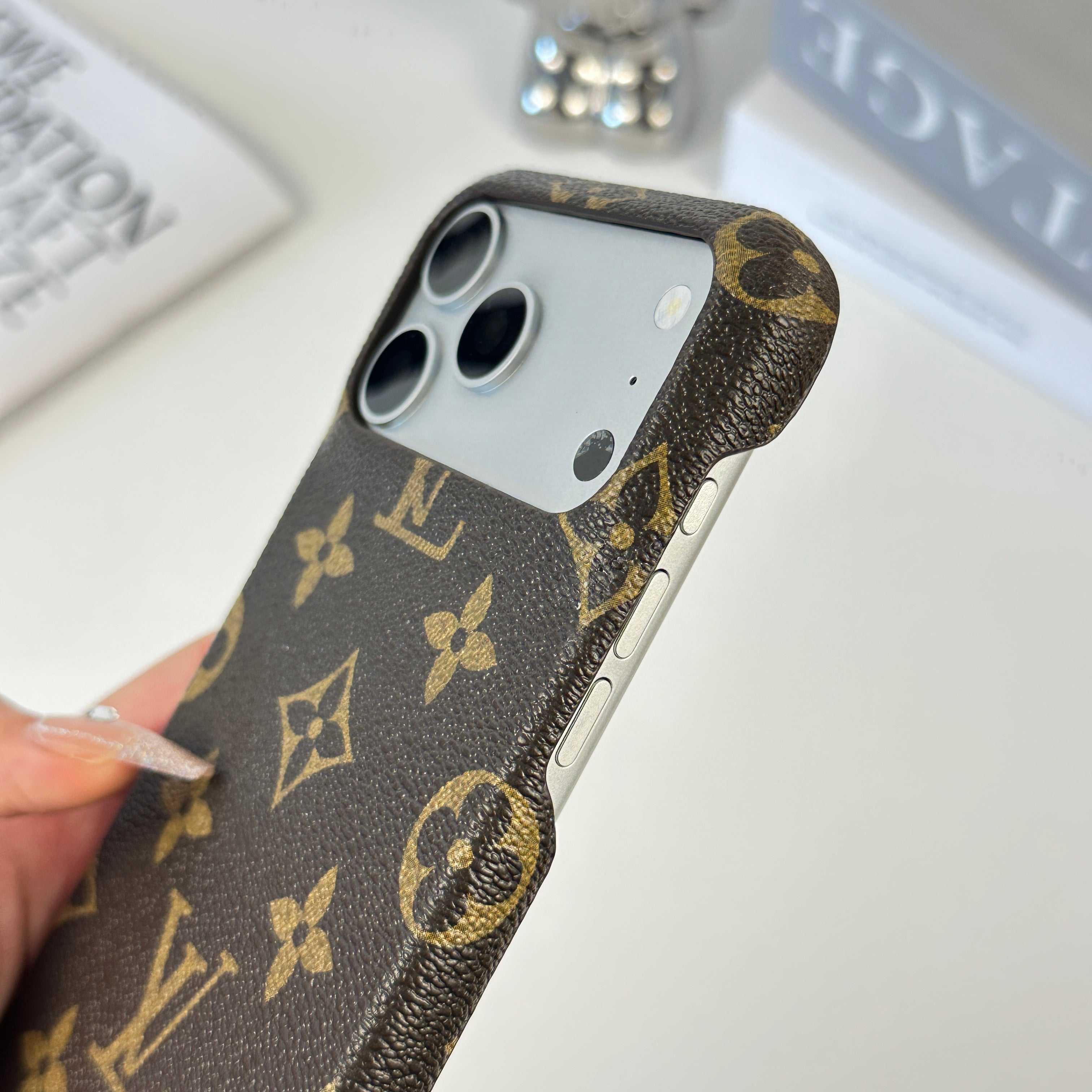 Monogram Premium Magnetic iPhone Case（Compatible With Magsafe）For iPhone 17 Series-RCLV061 - Runycase