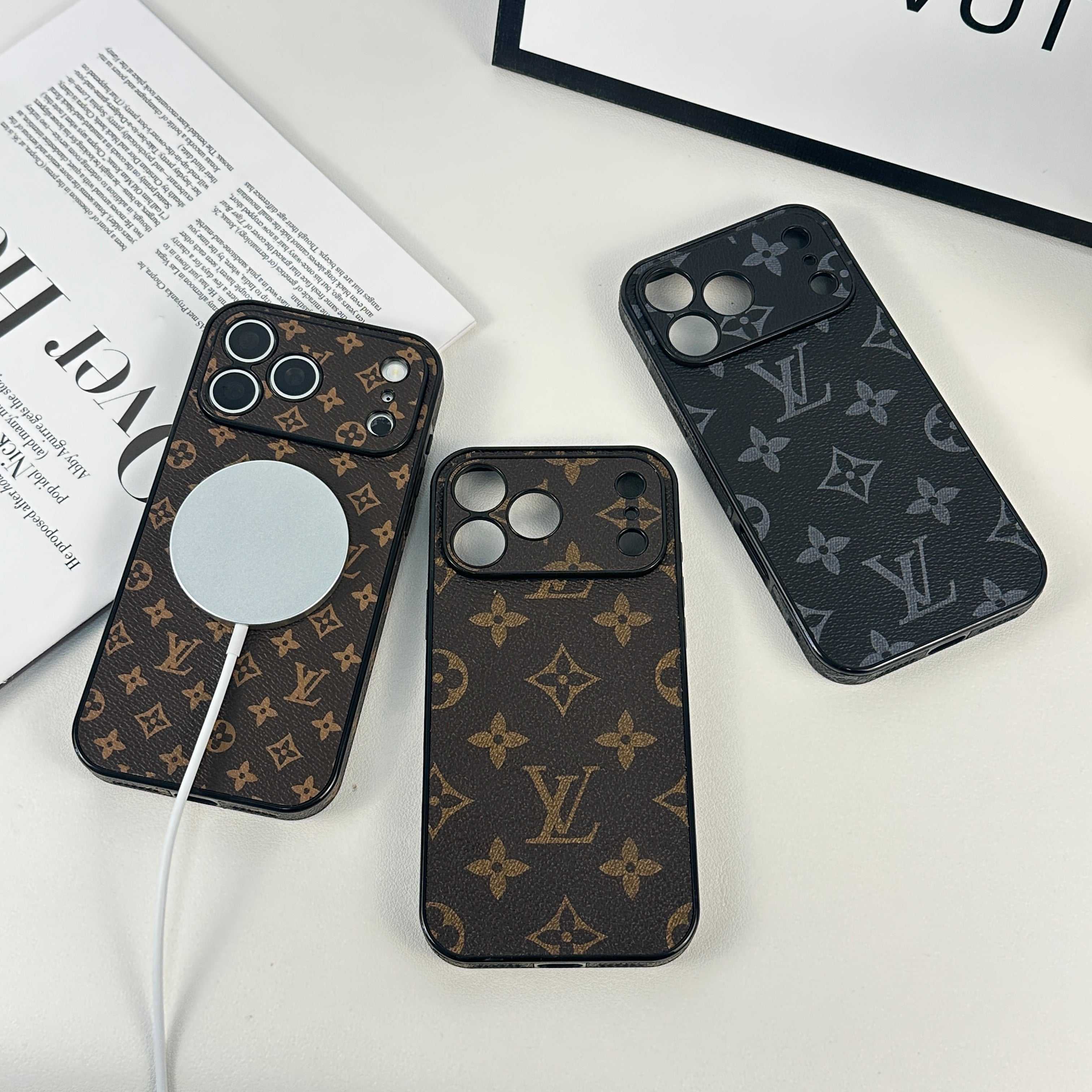 Monogram Luxury Leather Magnetic iPhone Case（Compatible With Magsafe）For iPhone 17 Series-RCLV065 - Runycase