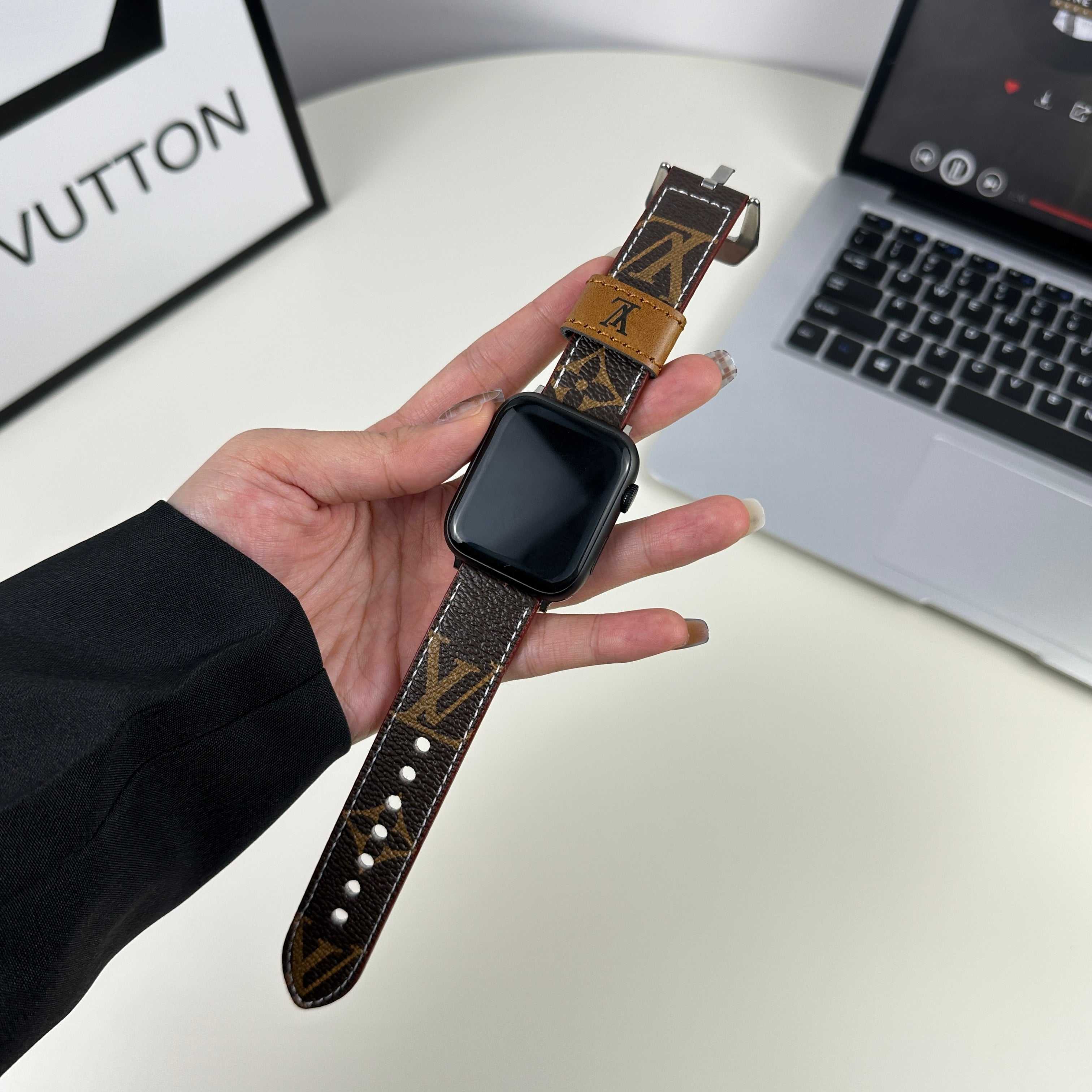 Monogram Elegant Leather Apple Watch Band Big Printing-RCLV039 - Runycase