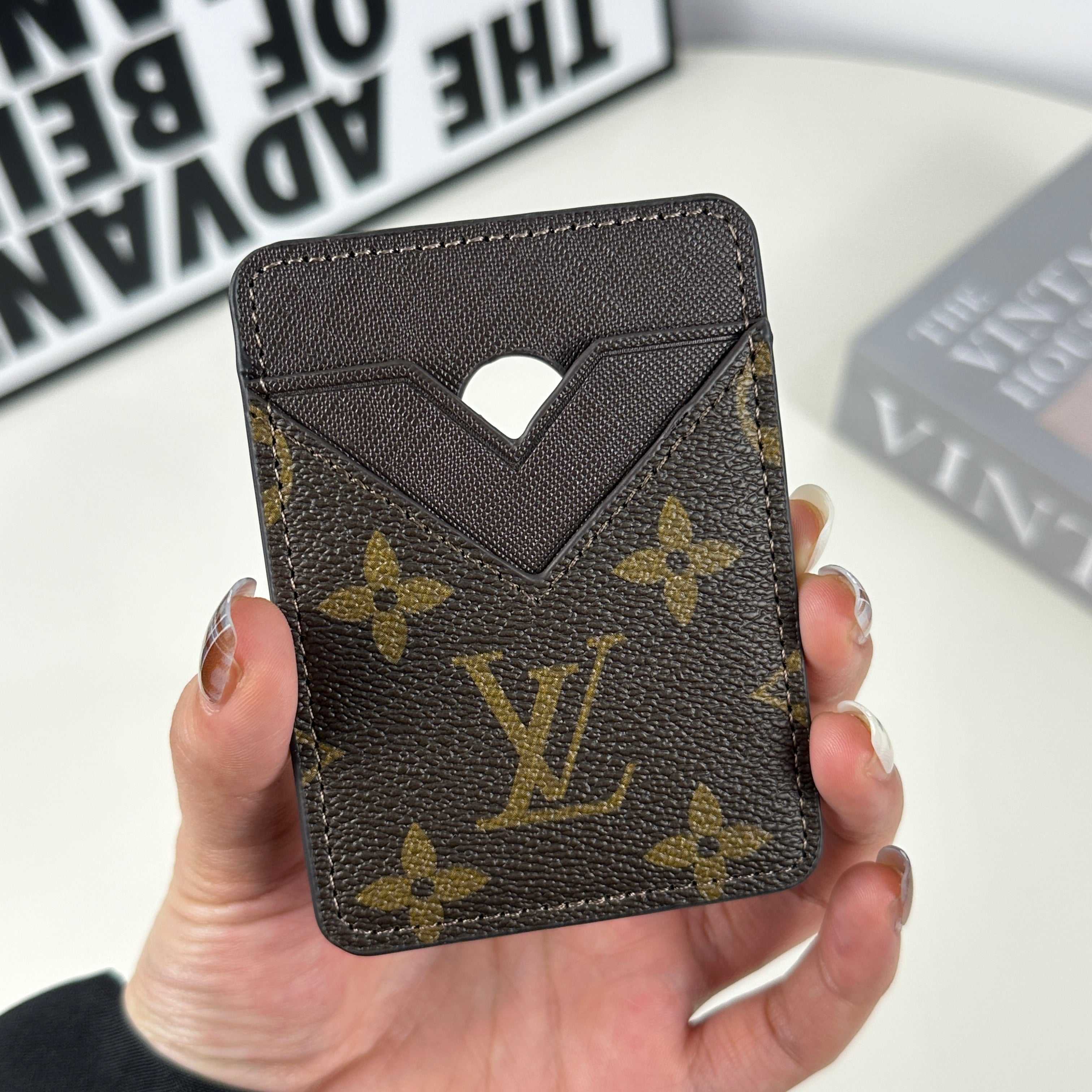 Monogram Classic Leather Magnetic Wallet Big Printing-RCLV049 - Runycase