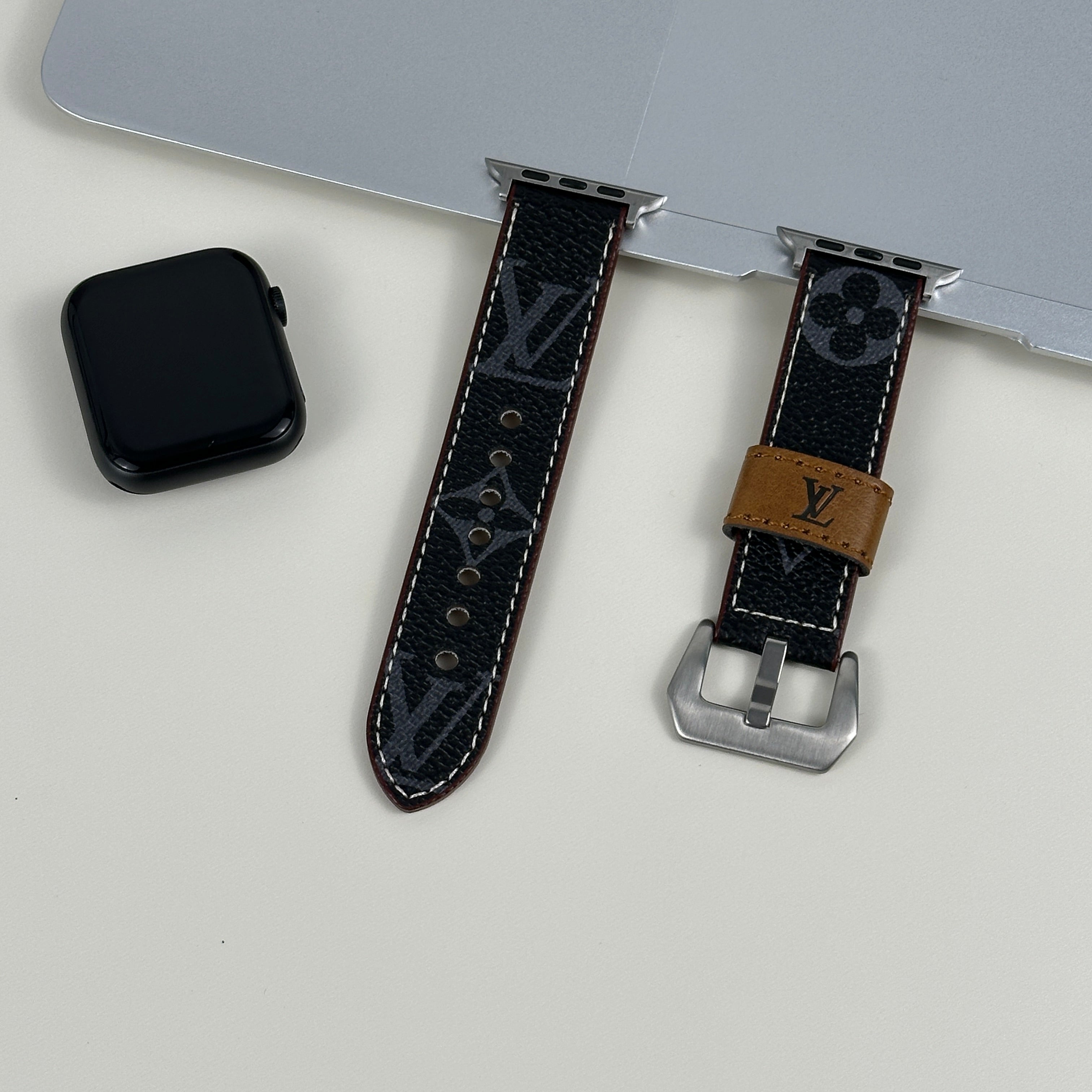 Monogram Classic Leather Apple Watch Band Black Printing-RCLV041