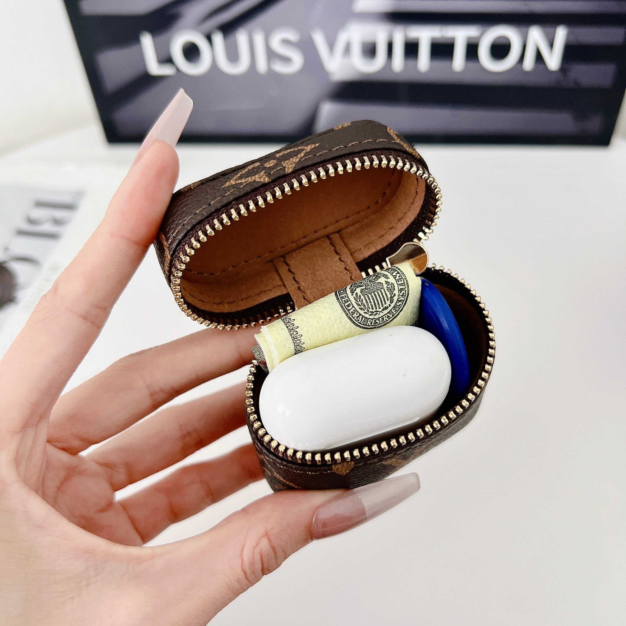 Premium Leather Monogram AirPods Cases-RCLV123