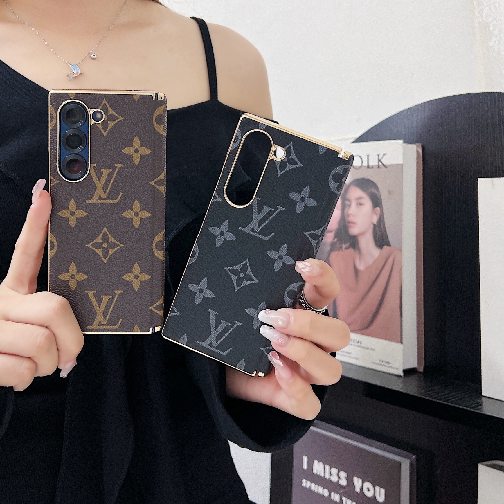 Luxury Leather Monogram Samsung Galaxy Z Fold Series Case-RCLV096 - Runycase