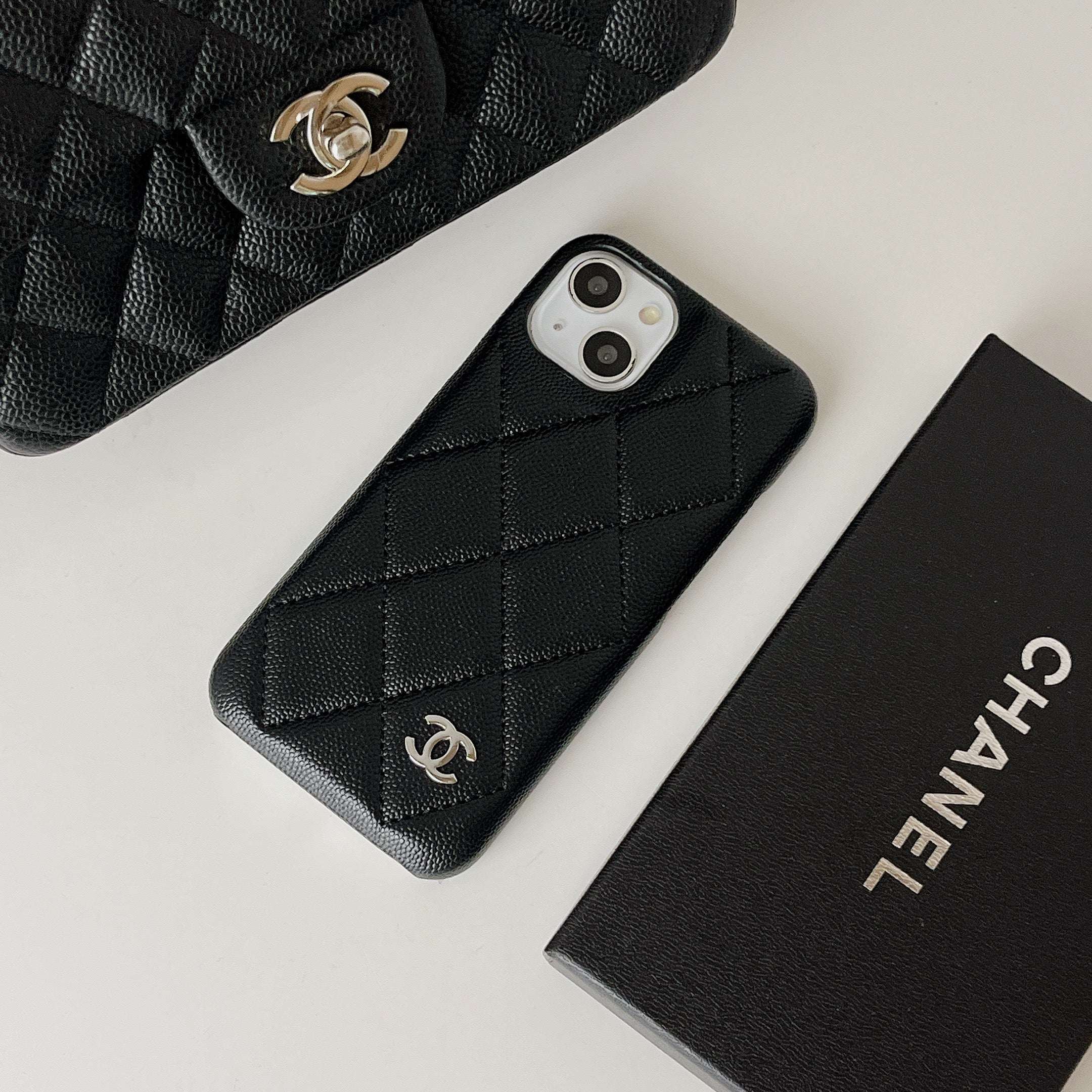 Classic Leather CC iPhone Case Black -RCCC168
