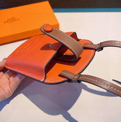 Elegant Leather H Crossbody Phone Purse-RCH157